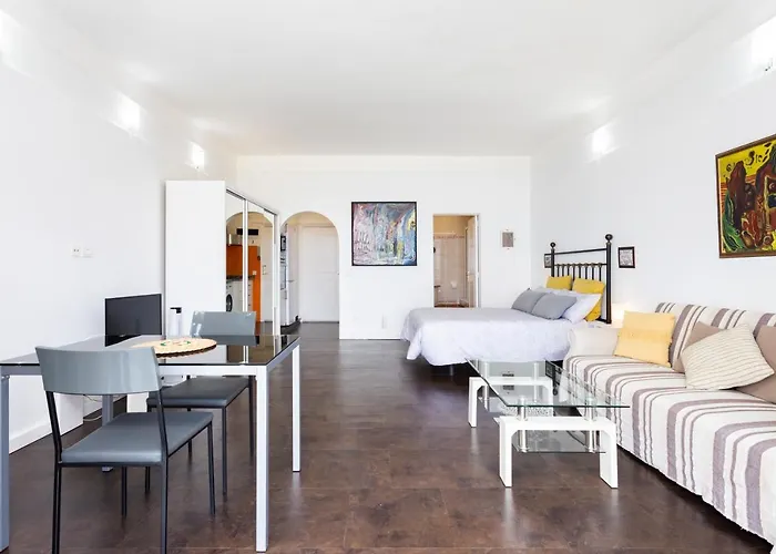 Home2book Terrace & Views 拉克鲁斯